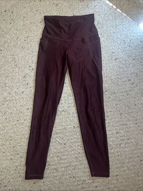 Women’s maroon leggings